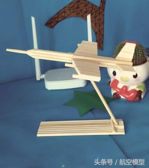 飞机模型筷子手工制作（制作简易的飞机模型）