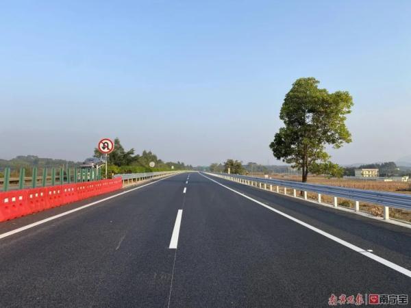 南宁至玉林高速公路走向 南宁往玉林方向高速公路正式恢复通行(2)
