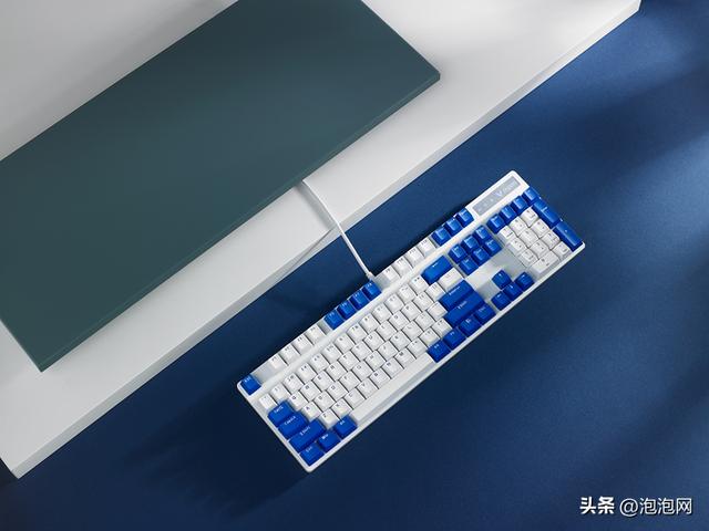 雷柏v500pro机械键盘红轴版（场景化桌搭更新）(4)